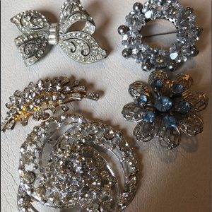 Lot of 5 Vintage brooches